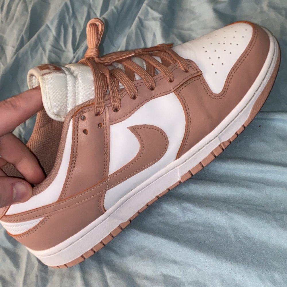 Rose whisper dunks size 12wmns/10.5mens 100% authentic only worn handful times